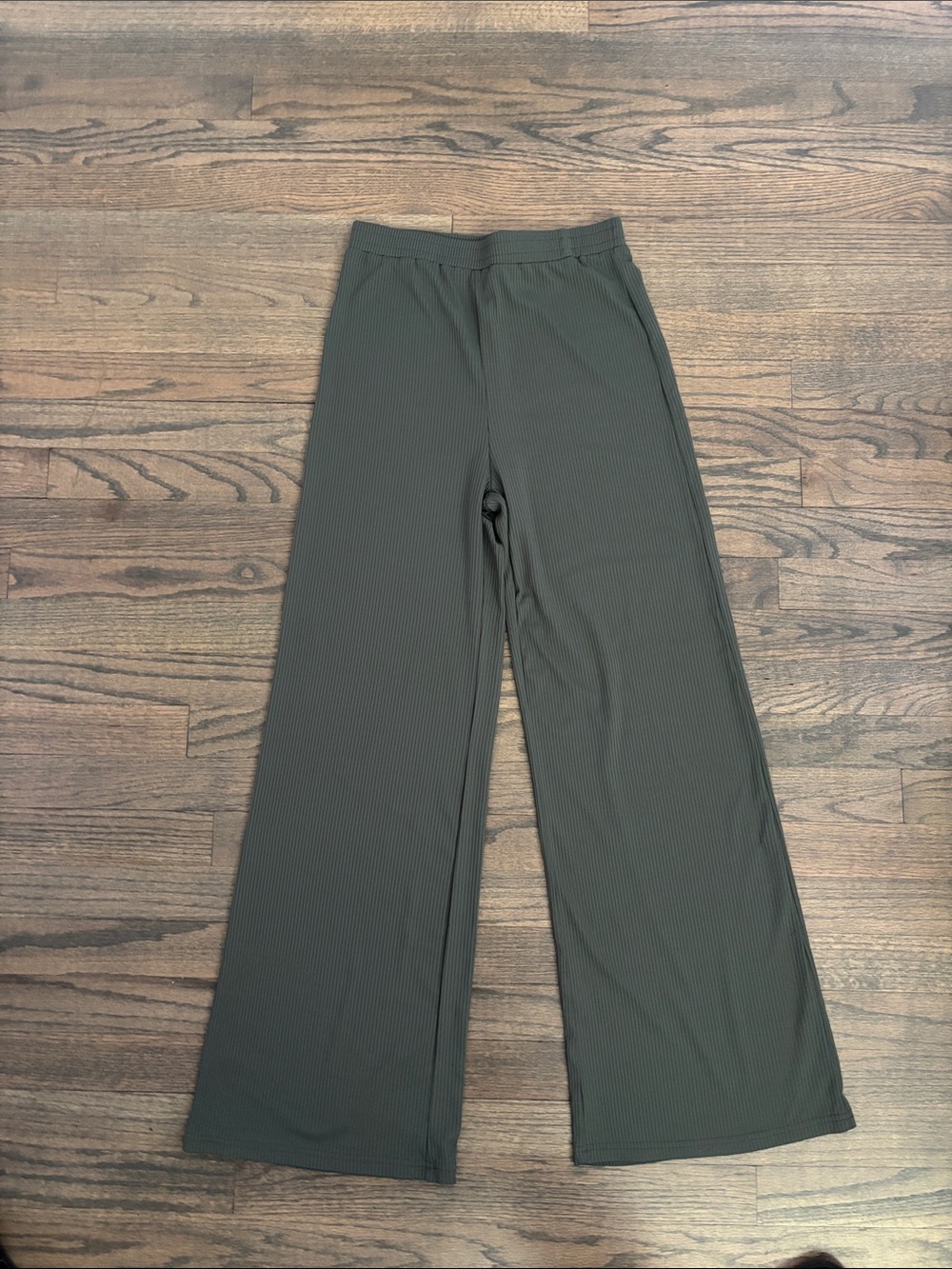 SHEIN Olive Wide Leg Pants - Picture 3 of 15